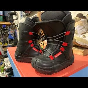 Rossignol kids snowboard boots size 3